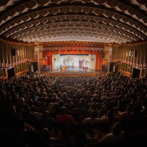 Festivalul SEAS 2024 prezintă o varietate impresionantă de spectacole de teatru