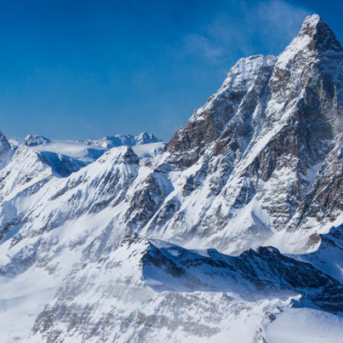Zidurile tăcute ale Himalayei: Cadavrele alpinistilor recuperate de pe Everest