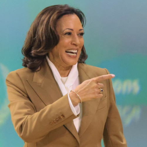 Kamala Harris primește sprijin puternic din partea donatorilor după retragerea lui Biden