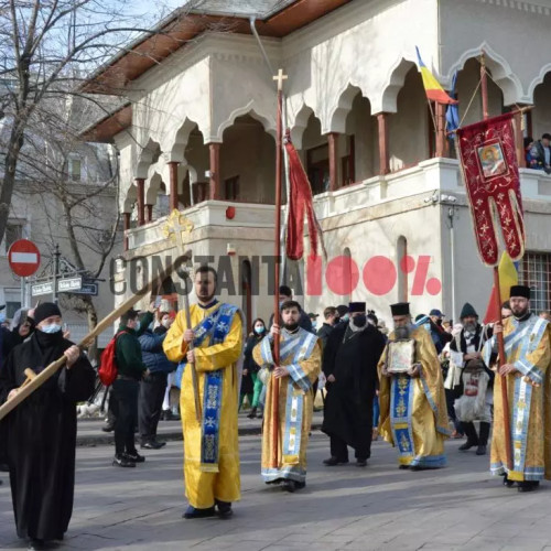 IPS Teodosie va oficia slujba Vecerniei la Catedrala arhiepiscopală