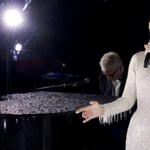 Celine Dion a susținut un recital emoționant la ceremonia de deschidere a Paris 2024