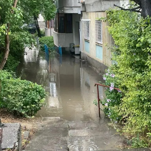 Ploaia aduce inundatii in Constanta