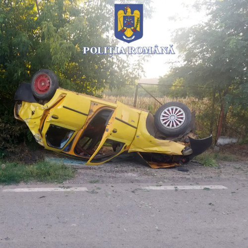 Accident rutier: șofer fără permis, sub influența alcoolului, părăsește locul