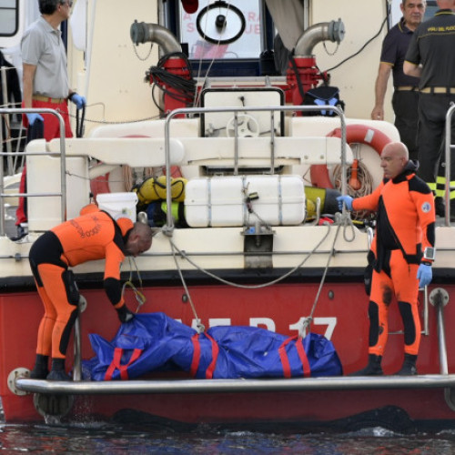 Tragedie în largul coastelor italiene: miliardarul Mike Lynch și fiica sa, printre victimele naufragiului