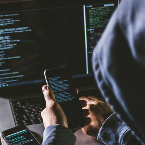 Statele Unite oferă recompensă pentru arestarea unui hacker din Belarus