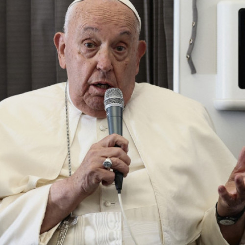 Papa Francisc, critici dure la adresa lui Donald Trump și Kamala Harris