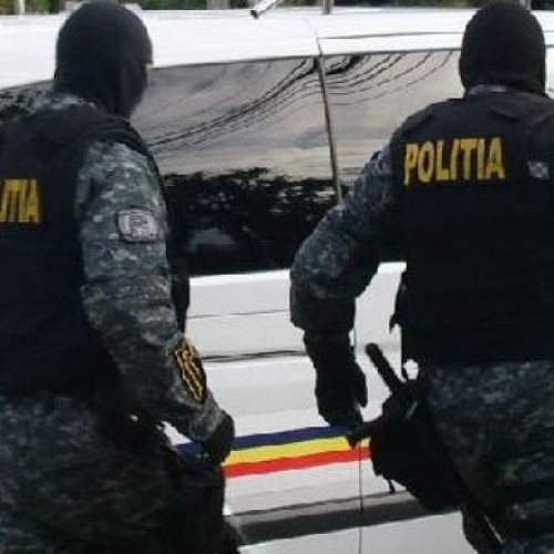 37 de percheziții efectuate de poliție în Ilfov, Dâmbovița și București