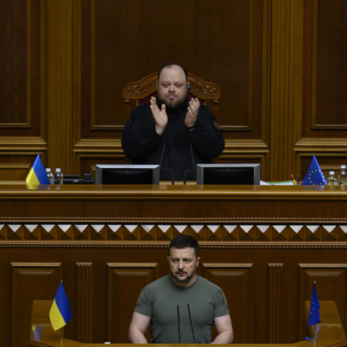 Zelenski își prezintă "planul de victorie" în Parlamentul de la Kiev