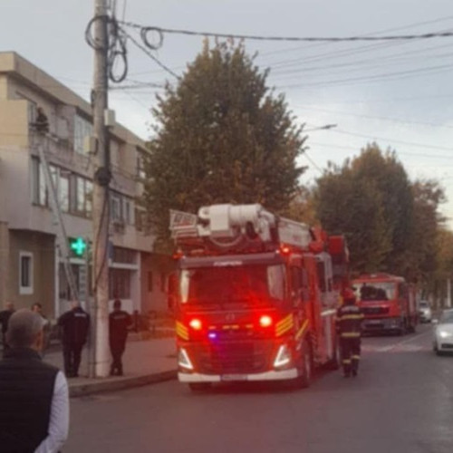 Femeie de 56 de ani transportată la spital după un incident cu poliția