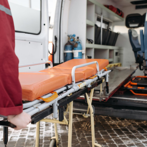 Accident grav: băiat de 10 ani a căzut de pe un vagon