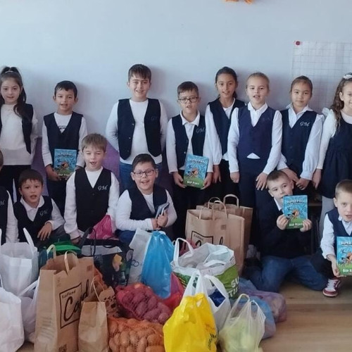 Şcoala din Năvodari susţine familiile nevoiaşe prin proiecte comunitare
