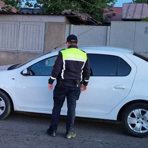 Minori surprinși la volan în Slatina, după ce au furat mașina părinților