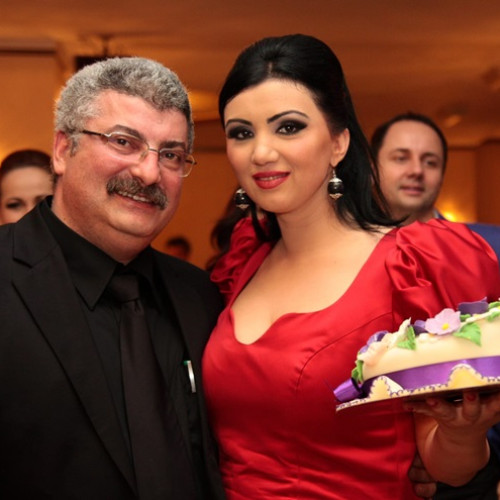 Adriana Bahmuteanu cere ajutorul premierului pentru a-și recupera copiii