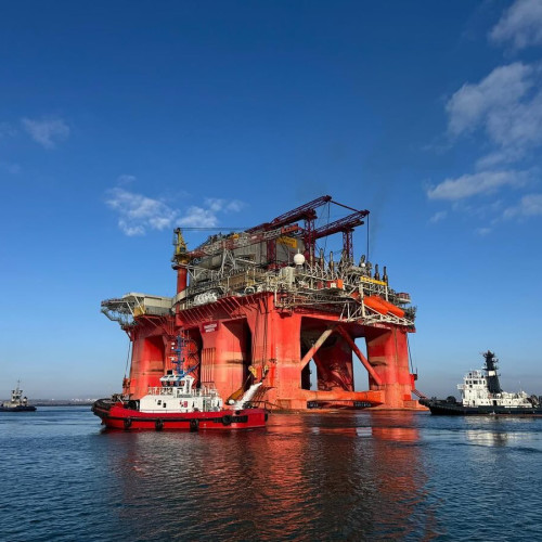 Platforma Transocean Barents a ajuns la Constanța pentru proiectul Neptun Deep