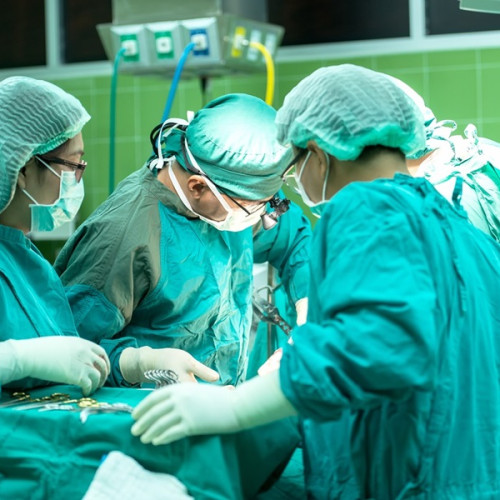 Pacienta cu tumoare benignă, operată cu succes la Spitalul de Neurochirurgie din Iași