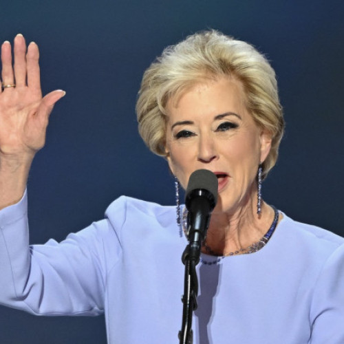 Donald Trump o numește pe Linda McMahon secretar al educației în noua sa administrație