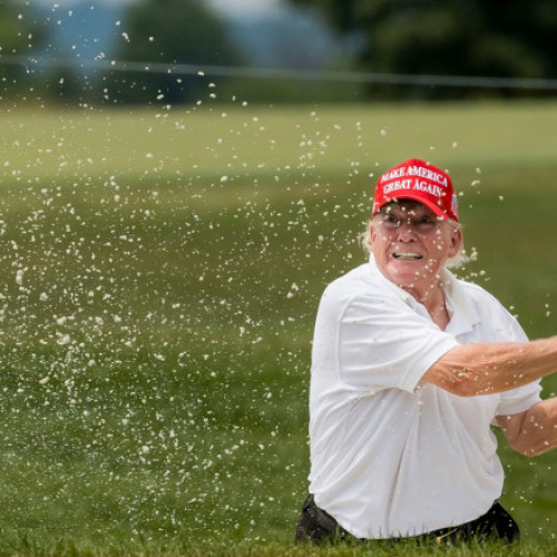 Donald Trump va vizita Scoția pentru inaugurarea unui teren de golf