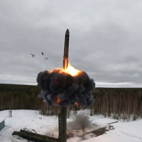 Rusia a lansat o rachetă balistică cu rază intermediară, nu una intercontinentală