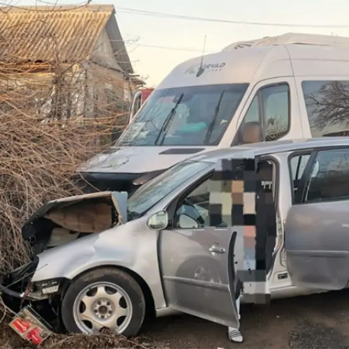 Accident rutier în satul Revarsarea, cu trei răniți