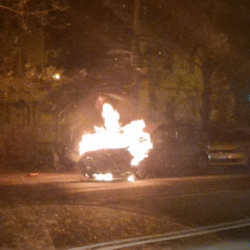 Incendiu în Tuzla, stingere rapidă a focului de către echipele de intervenție