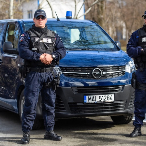 Bărbat reținut de jandarmi pentru deținerea de substanțe interzise