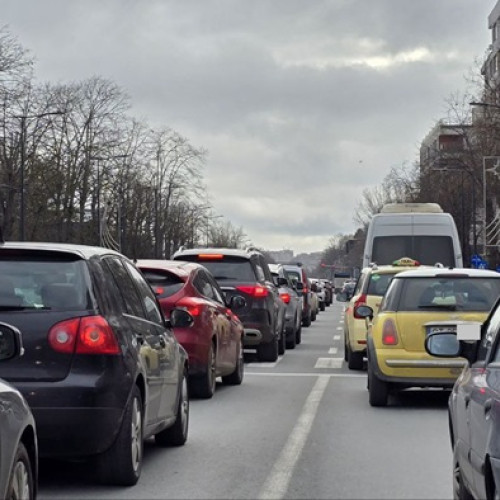 Revenirea taxei pe poluare vizează milioane de șoferi în România