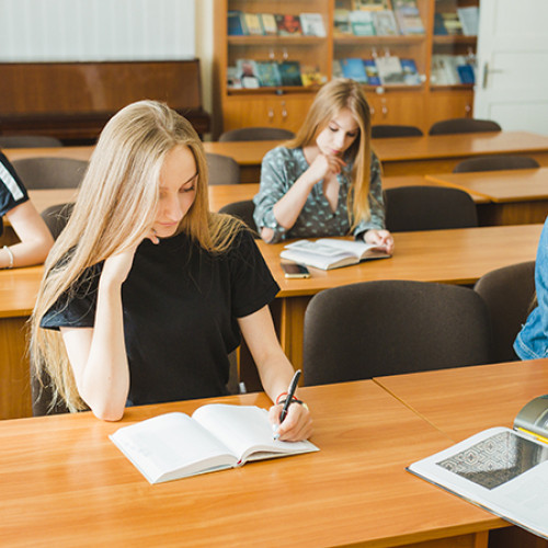 Vouchere culturale pentru elevi, estimate pentru 2025