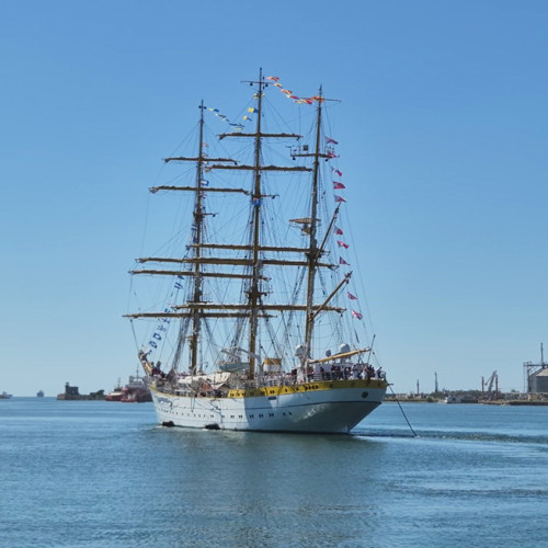 FOTO Nava școală Mircea a plecat în marșul internațional de instrucție. În 2026 va porni în al patrulea marș transatlantic