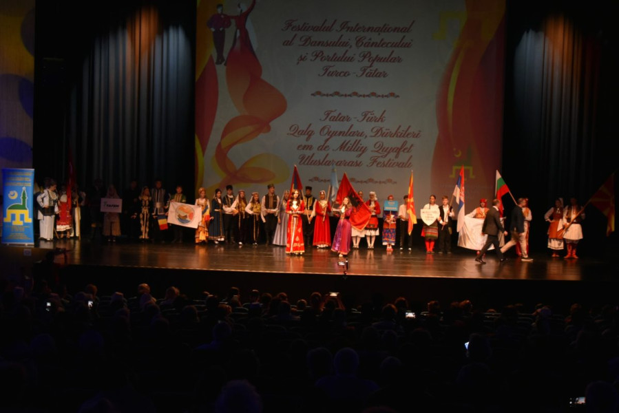 Festival internațional de dansuri și porturi tradiționale, la Ovidiu