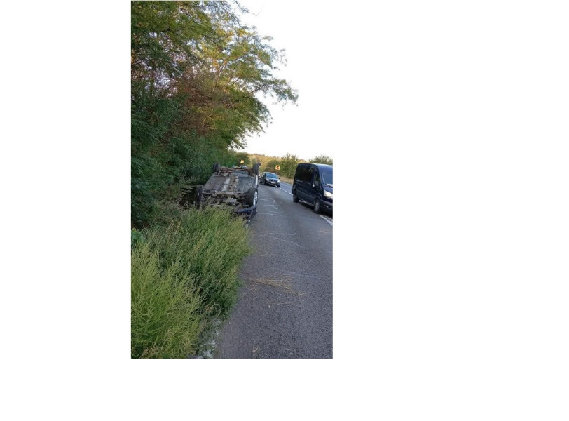 Echipaje de poliție și salvare la fața locului, circulația afectată