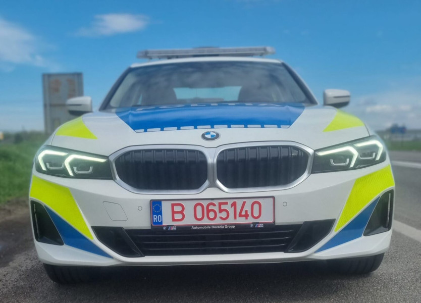 Ambulanță la locul unui accident; un bărbat este dus în arest în Mangalia