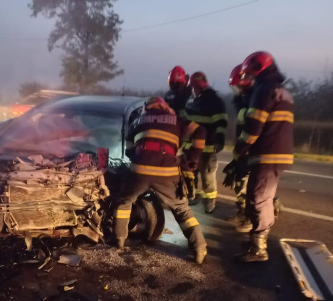 Accident grav pe DN 22F: tânăr de 19 ani, un mort