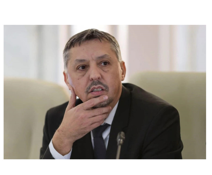 Ministrul Daniel David, declarații ALARMANTE: educaţia este în pericol! Când un sistem produce spre 50% analfabetism funcţional, devine un risc de securitate naţională!