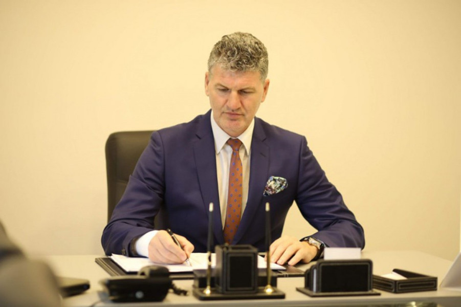 Primarul din Năvodari sancționat pentru neîndeplinirea obligațiilor în două procese imobiliare