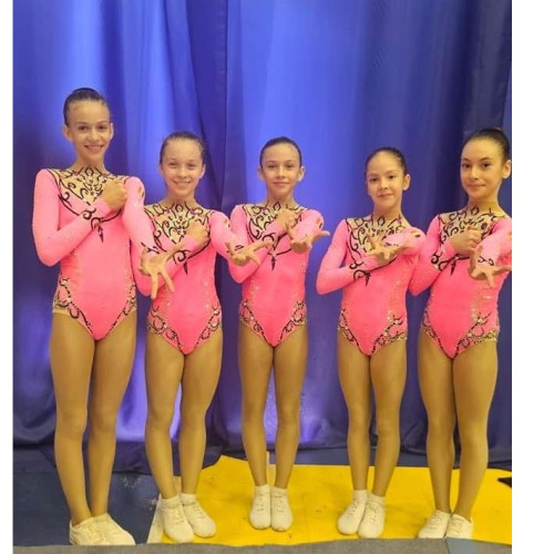 Performanțe și pregătiri intense pentru gimnastele de la CS Farul Constanța