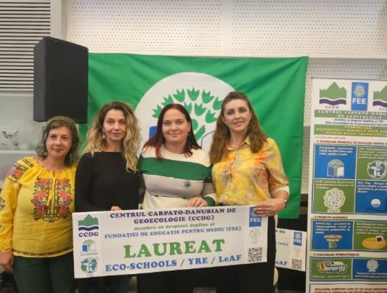 Liceul din Năvodari a primit distincția Steagul Verde pentru implicarea ecologică