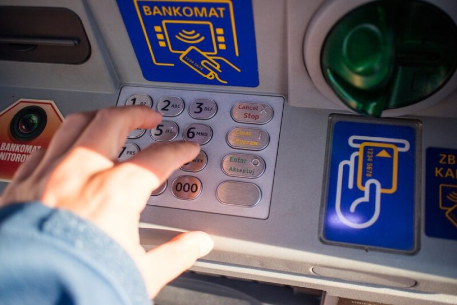 Se analizează menținerea salariului minim pentru anul 2026