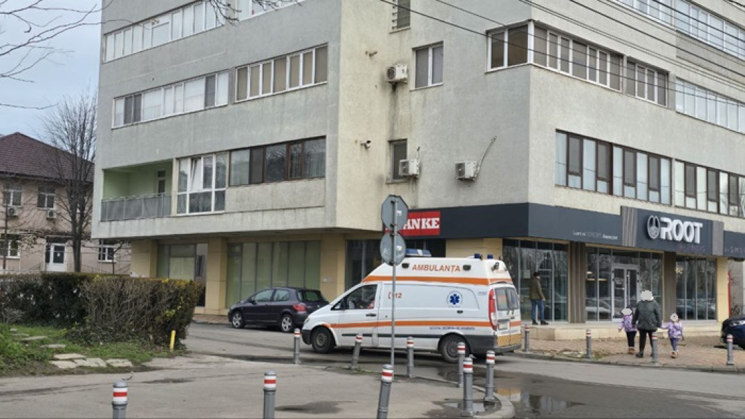 Minor accidentat în Eforie Nord de un bărbat care circula pe trotinetă pe sens invers