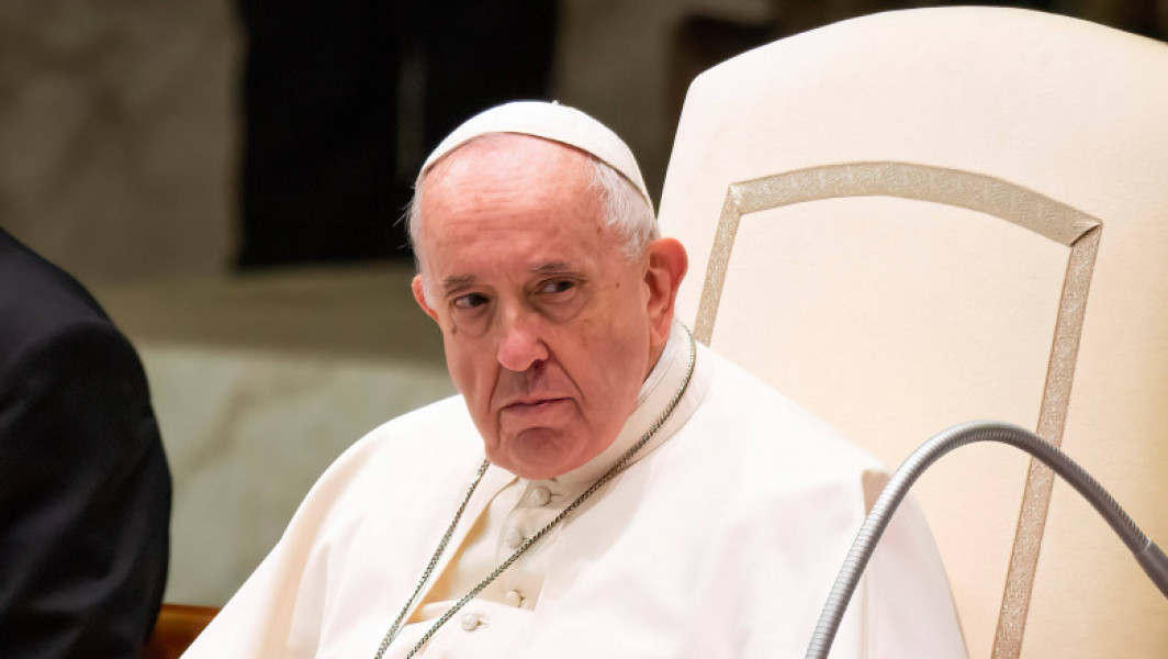 Papa Francisc și-a anulat programul de sâmbătă din cauza gripei ușoare
