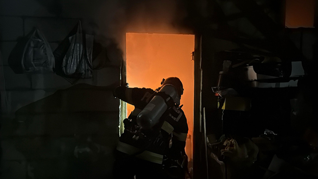 Incendiu într-un apartament din Dobrogea, 16 persoane evacuate