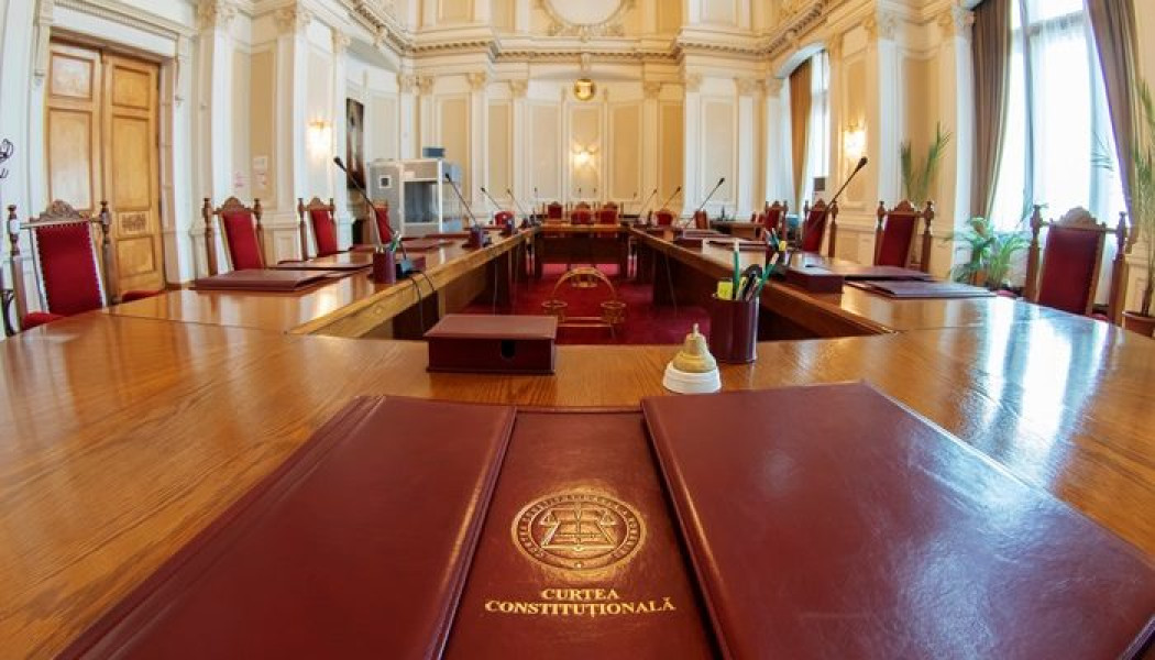CCR a admis sesizarea Înaltei Curți privind modificările la pensiile de serviciu