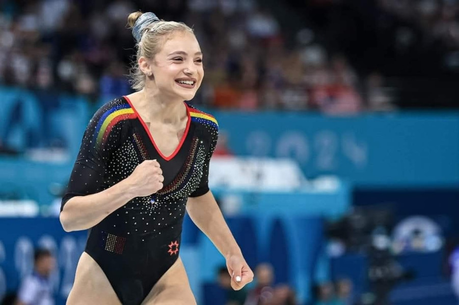 Sabrina Maneca-Voinea se evidențiază la concursul național de gimnastică