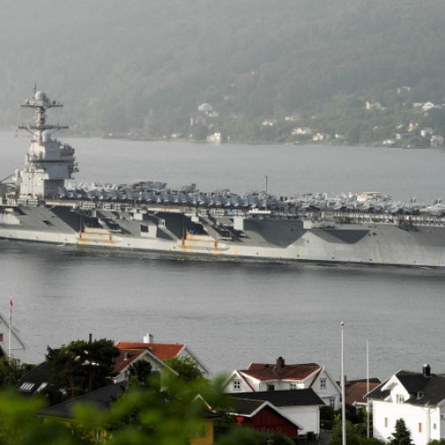 Statele Unite își intensifică prezența militară în Caraibe, tensionând relațiile cu Venezuela