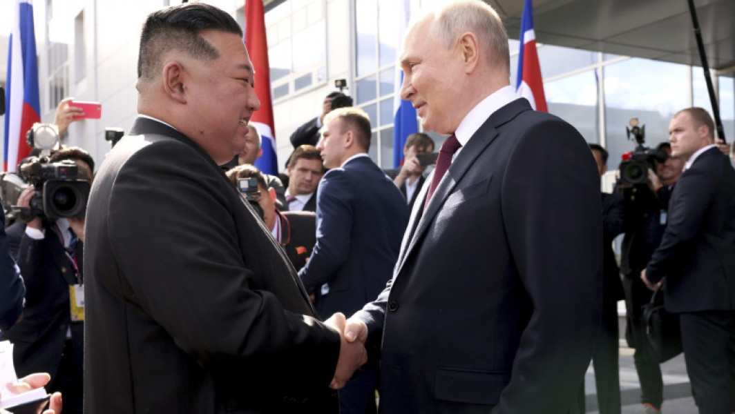 Coreea de Nord produce arme și muniție la foc automat pentru Rusia, conform autorităților sud-coreene