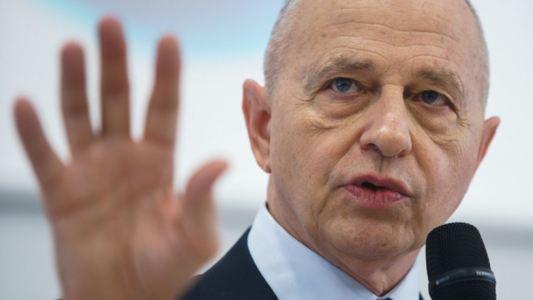 Secretarul general adjunct al NATO, Mircea Geoană, dezvăluie că Rusia recurge la amenințări nucleare drept formă de intimidare și că nu există nicio amenințare actuală, deși declarațiile acestuia sunt periculoase.