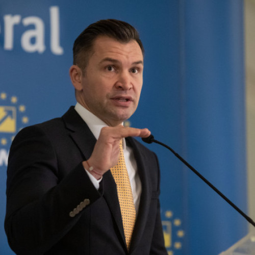Lucrăm la proiectul prezidenţial cu sprijinul PNL, inclusiv liderul Nicolae Ciucă. Analizăm posibila colaborare cu PSD.