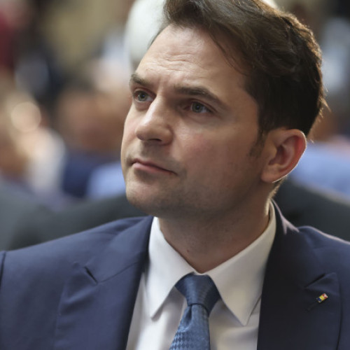 Informare: Plafonarea prețurilor la energie și gaze pentru cetățenii români prelungită până în 2025
