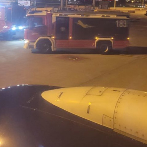 Probleme la decolarea cursei TAROM Bruxelles - București, în care se aflau mai mulți oficiali români. Avionul a ratat decolarea