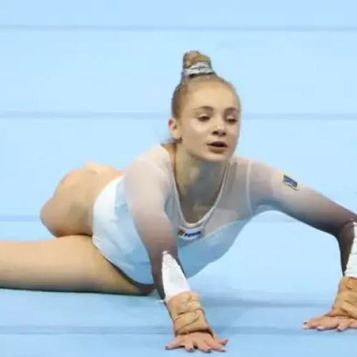 Rezultate impresionante pentru echipa de gimnastică feminină a României la Campionatele Europene de la Rimini - Sabrina Voinea lider în calificări la individual compus