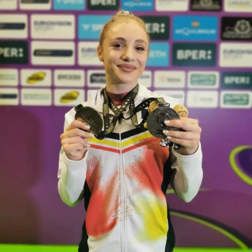 Medalia de argint câștigată de Sabrina Maneca Voinea la CE de Gimnastică face cinste României